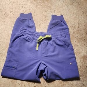 Women's Figs Blueberry Uman Jogger Size Medium